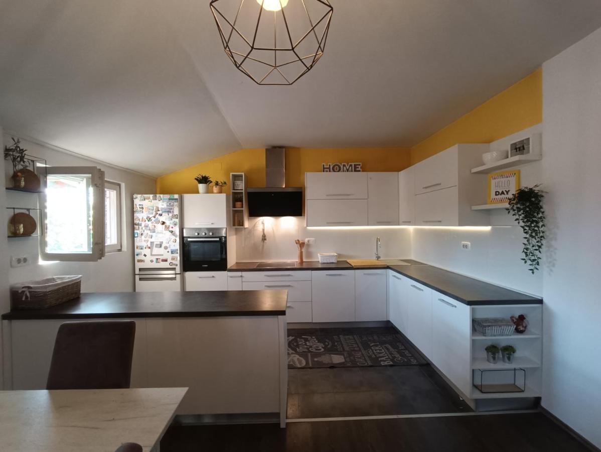 Apartmán Apartman Brigita Biograd Na Moru Exteriér fotografie