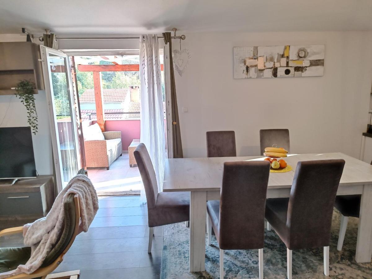 Apartmán Apartman Brigita Biograd Na Moru Exteriér fotografie