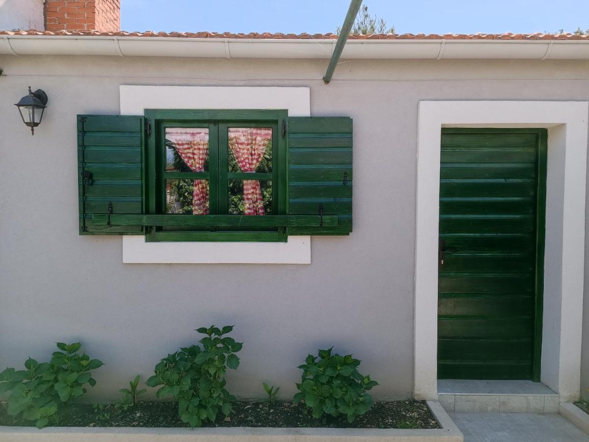 Apartmán Apartman Brigita Biograd Na Moru Exteriér fotografie